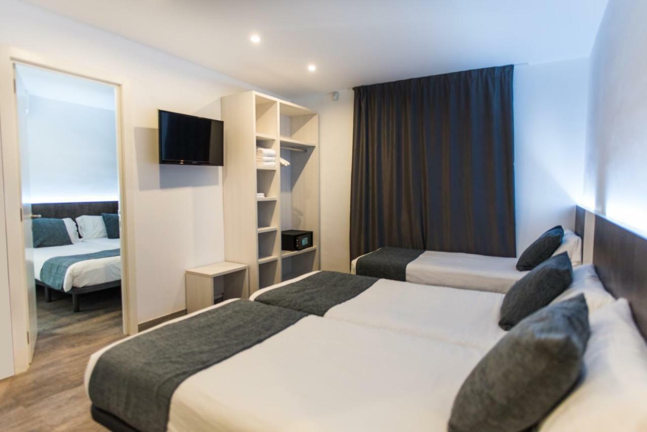 Hostal Ribas Lloret de Mar Dış mekan fotoğraf