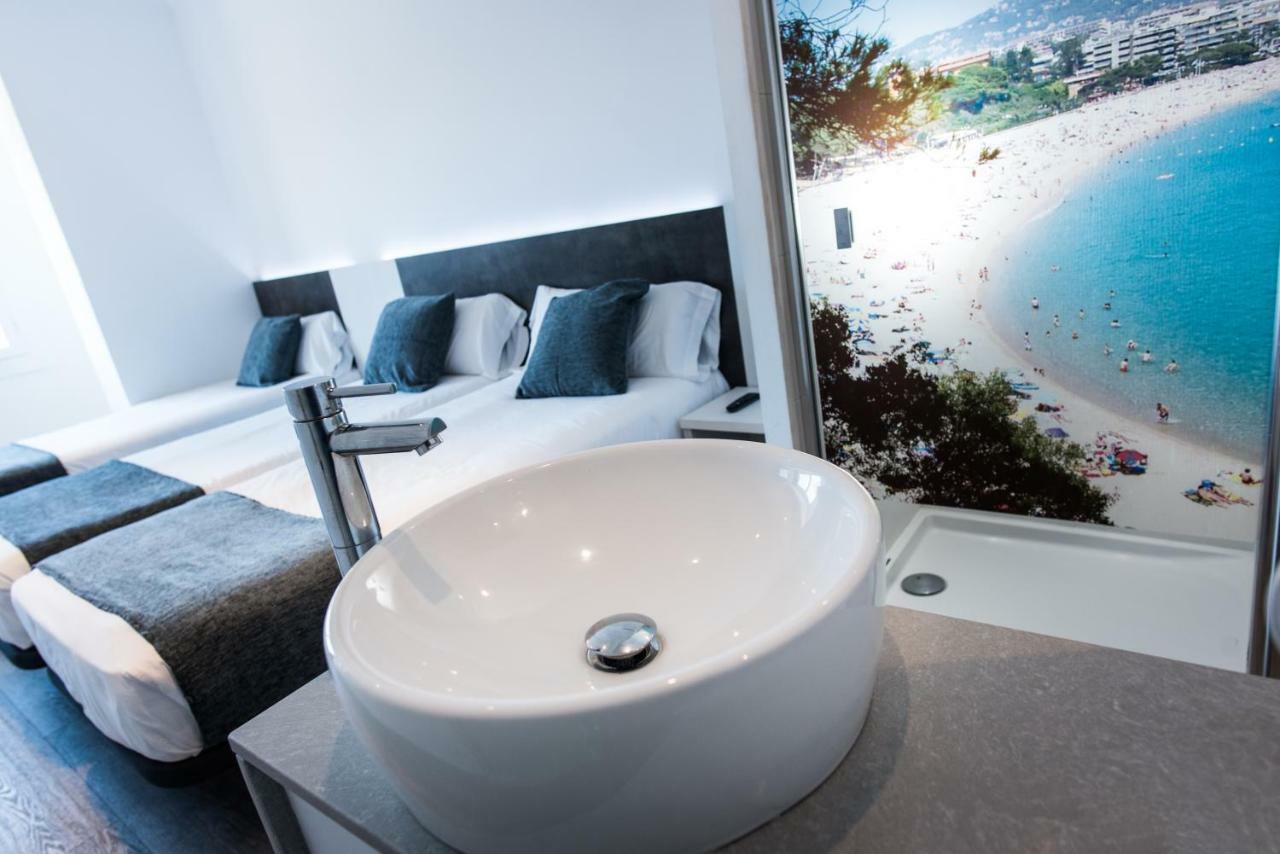 Hostal Ribas Lloret de Mar Dış mekan fotoğraf